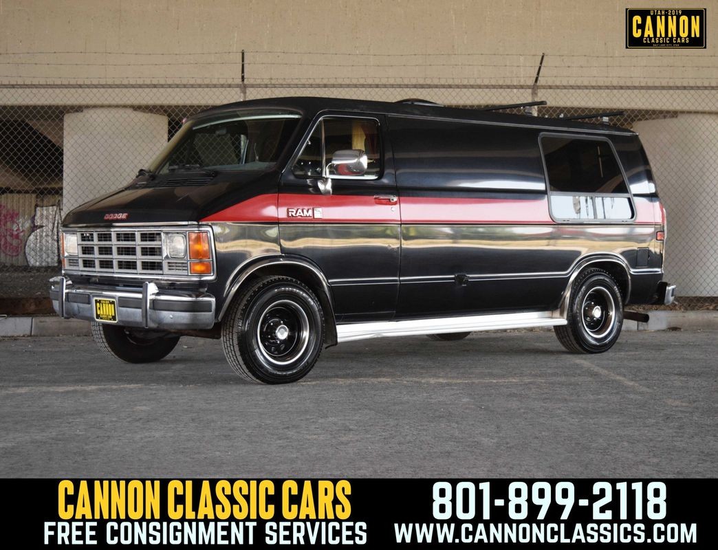 Dodge-Ram-Van-1987-Standard-Cargo-Van-Gray