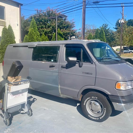 Dodge-Ram-van-2500-1994