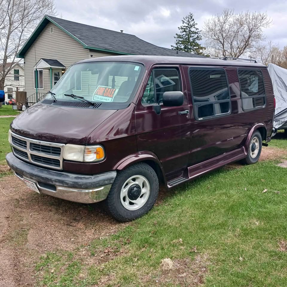 Dodge-Ram-van-b250-1994