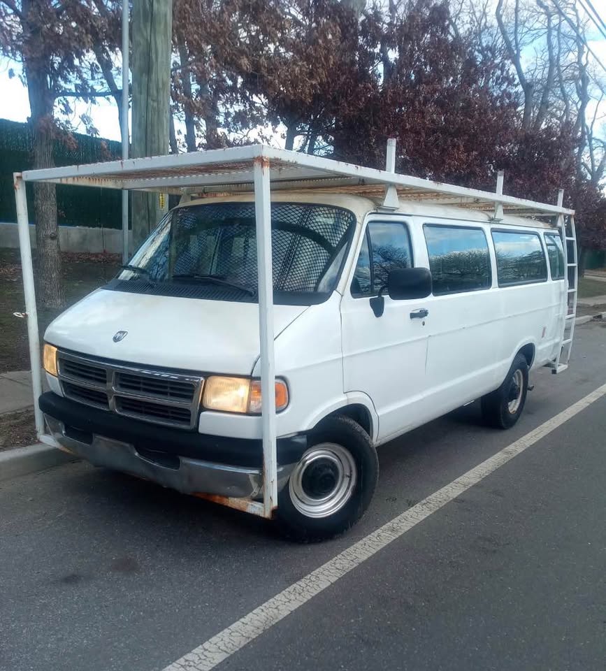 Dodge-Ram-wagon-b350-1994