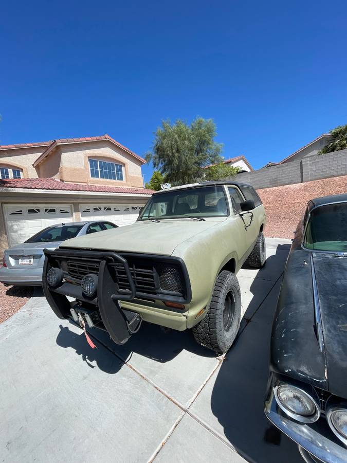 Dodge-Ramcharger-1977-green