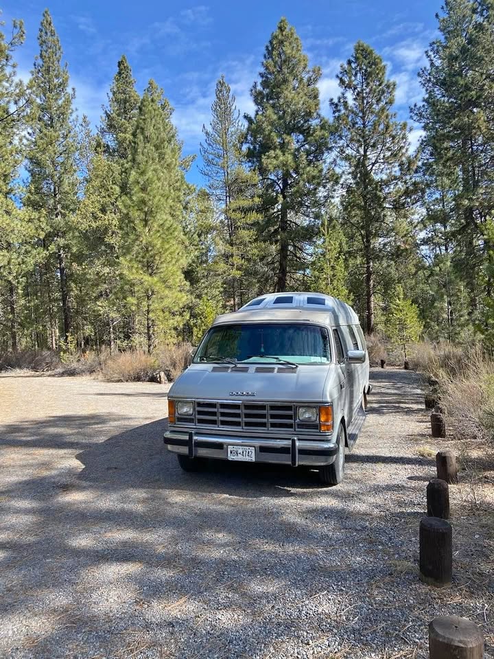 Dodge-Roadtrek-camper-van-1990