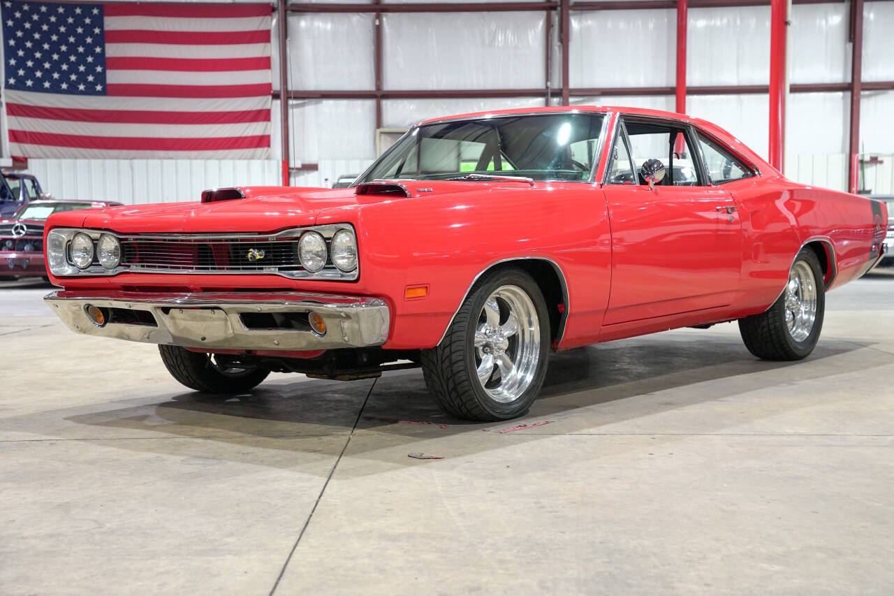 Dodge-Super-bee-1969-Red-Black