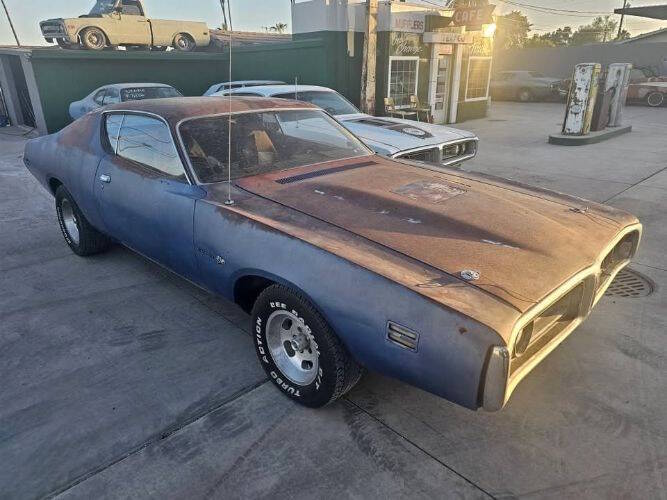 Dodge-Super-bee-1971-Blue