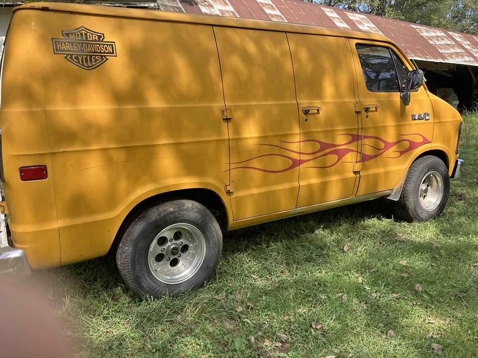 Dodge-Van-1987