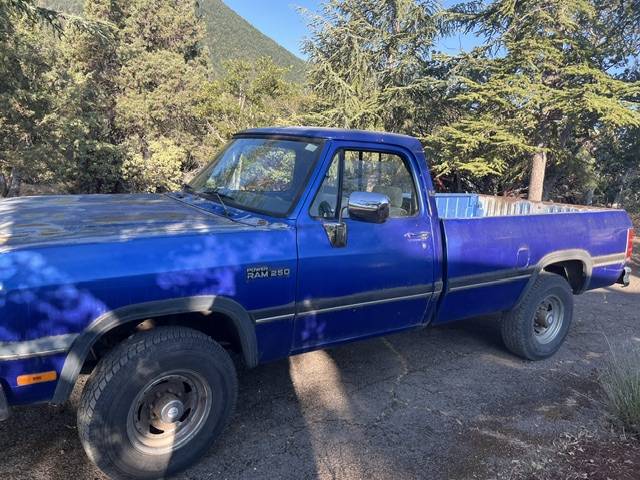 Dodge-W-series-w200-1991-blue