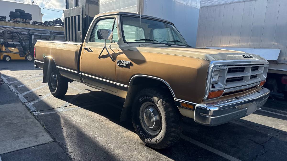 Dodge-W250-1987