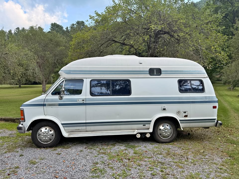 Dodge-Xplorer-camper-van-class-b-vintage-rv-road-trip-camper-1989