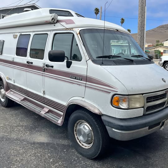 Dodge-van-Pleasure-way-camper-mod.-1995