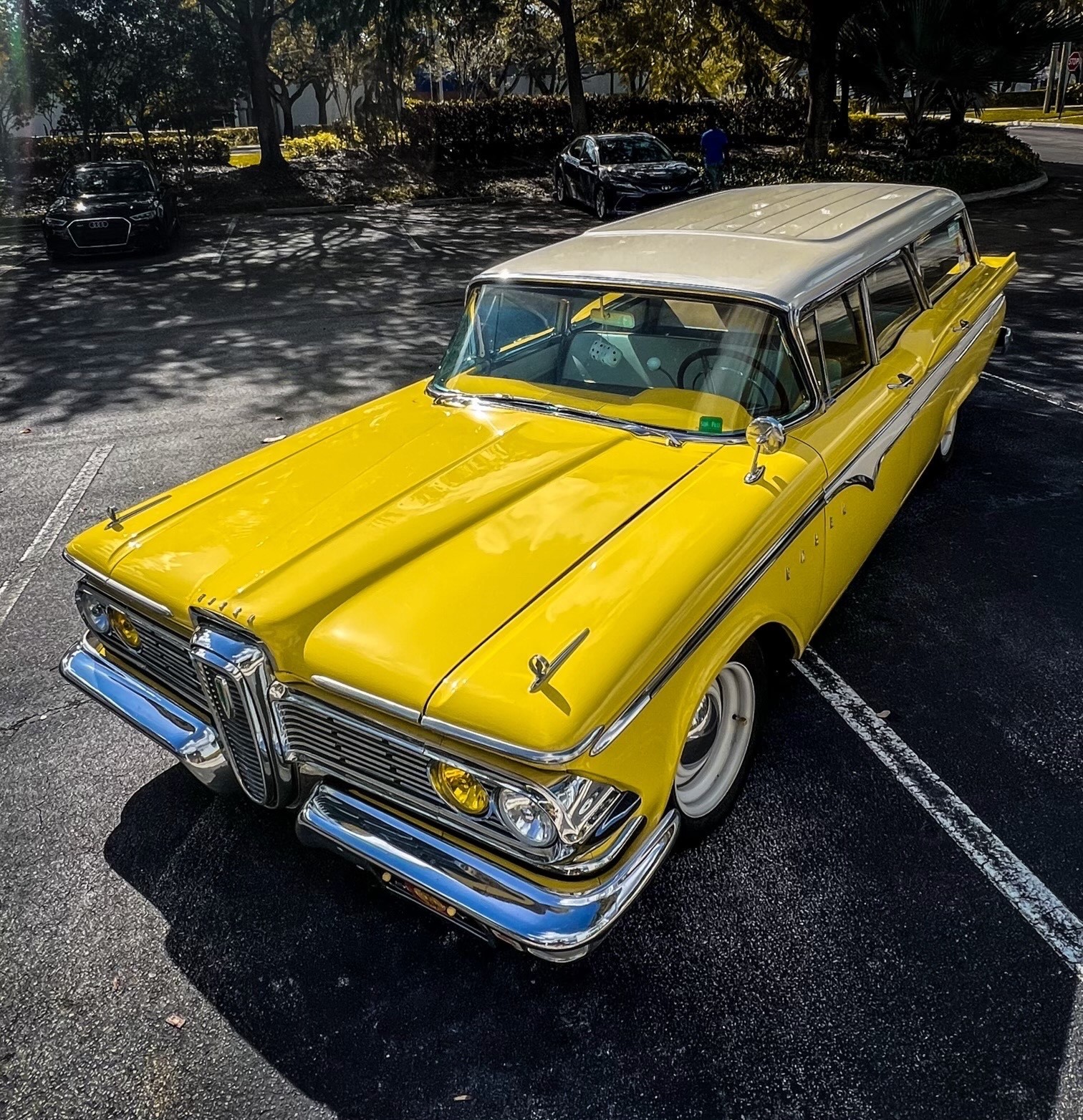 Edsel-Villager-1959-Wagon-Tan