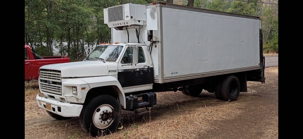 F7000-1989