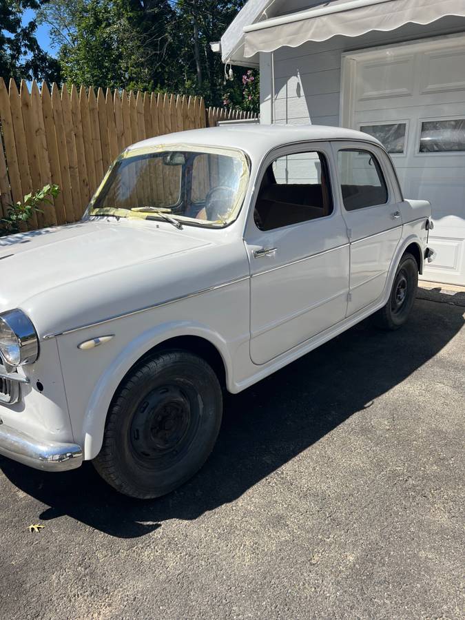 Fiat-1100-sedan103-1957-white