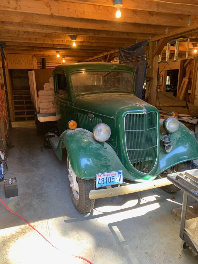 Ford-1-12-ton-pickup-1935-green