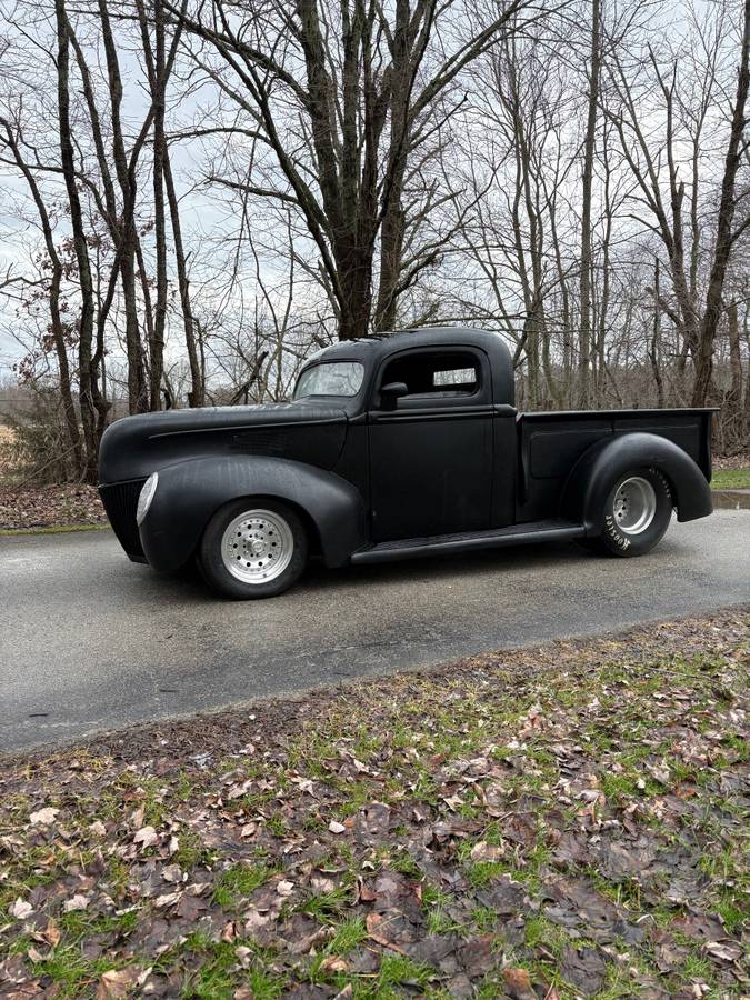 Ford-100-1941-black