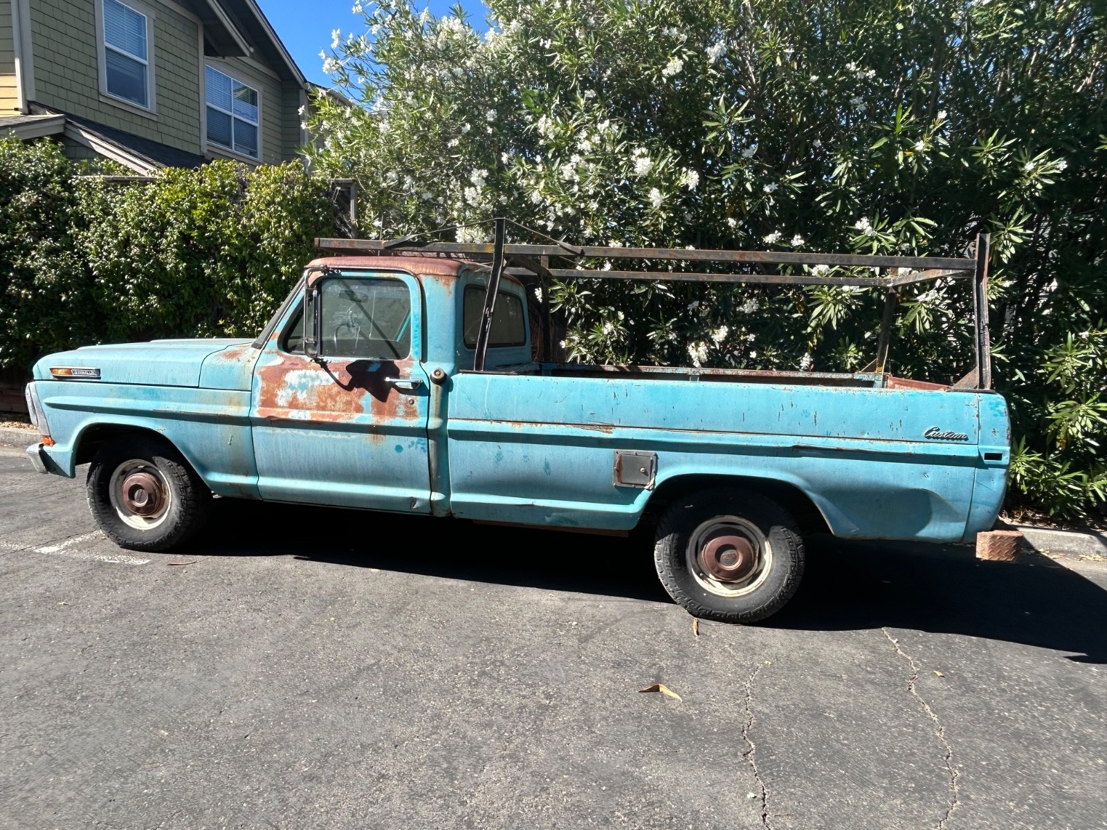 Ford-100-1971-Standard-Cab-Pickup-White