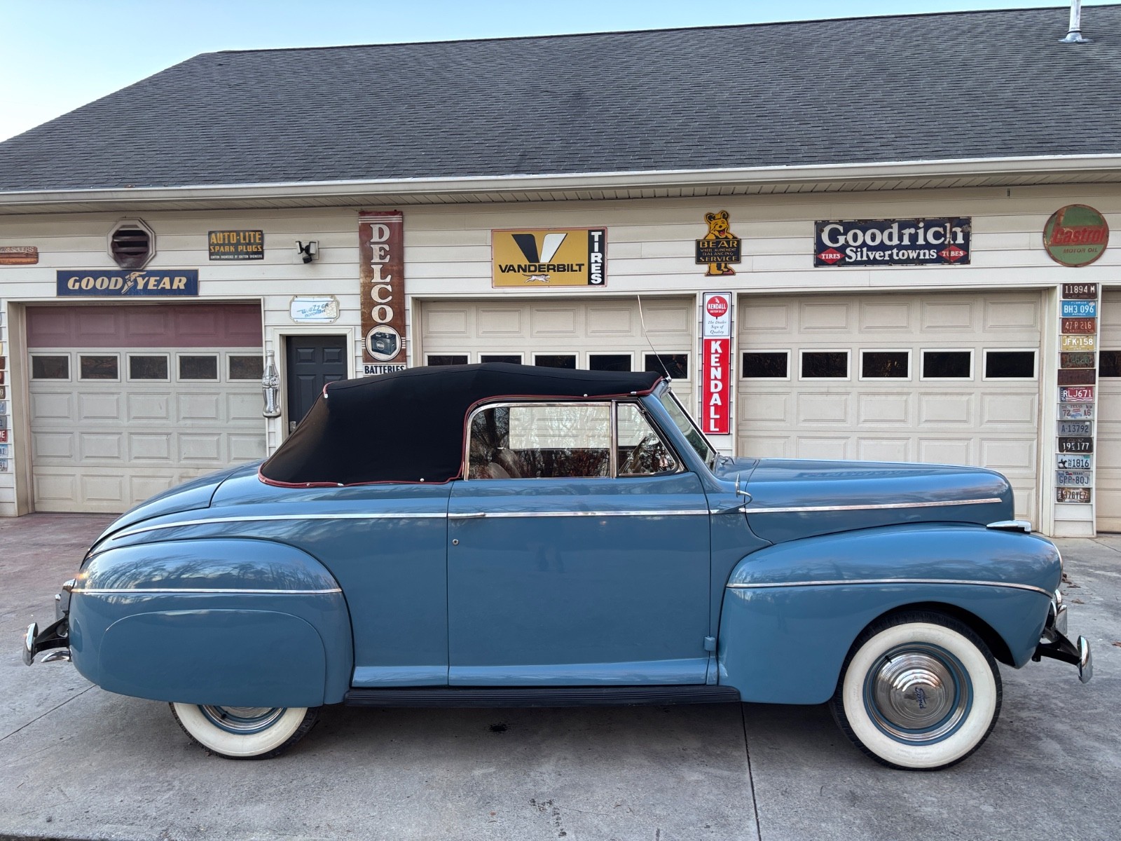 Ford-12-Ton-Pickup-1941-Convertible