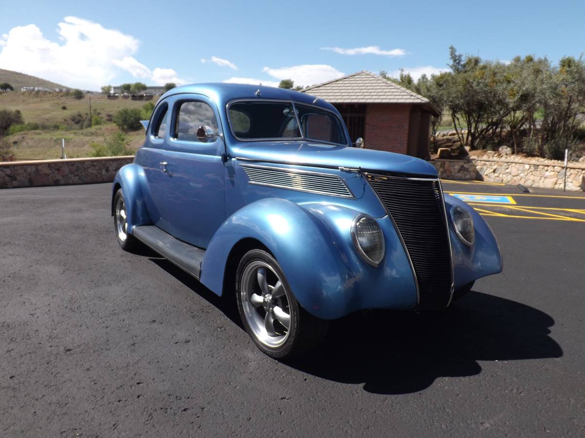 Ford-1937-Blue