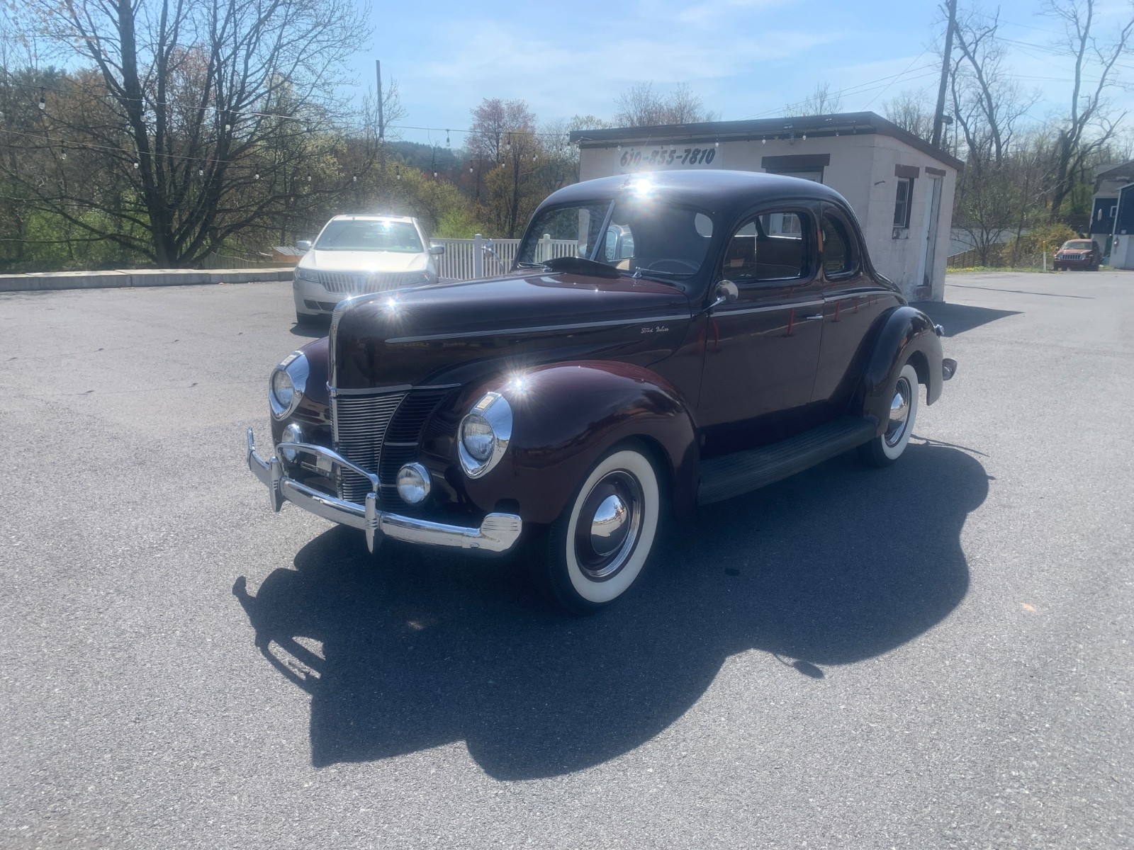 Ford-1940-Coupe-Tan