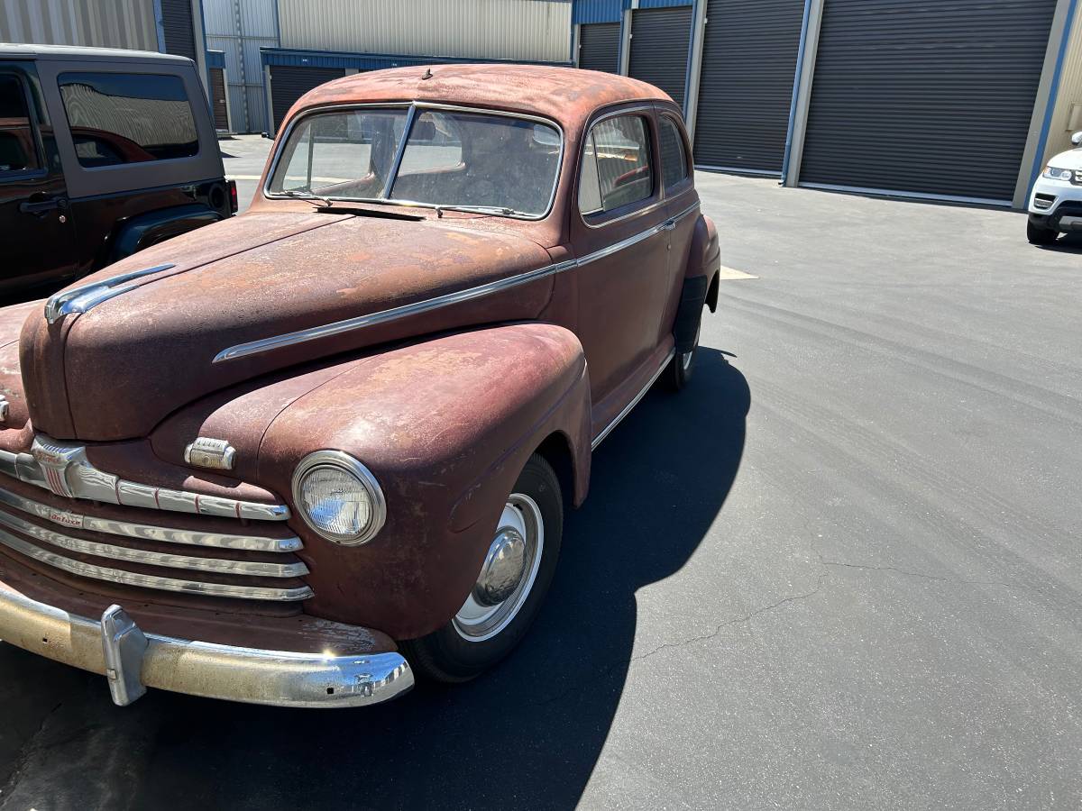 Ford-1946-brown