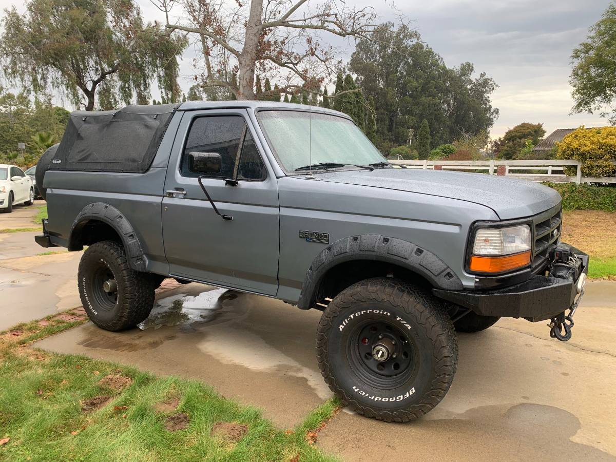 Ford-1995-grey