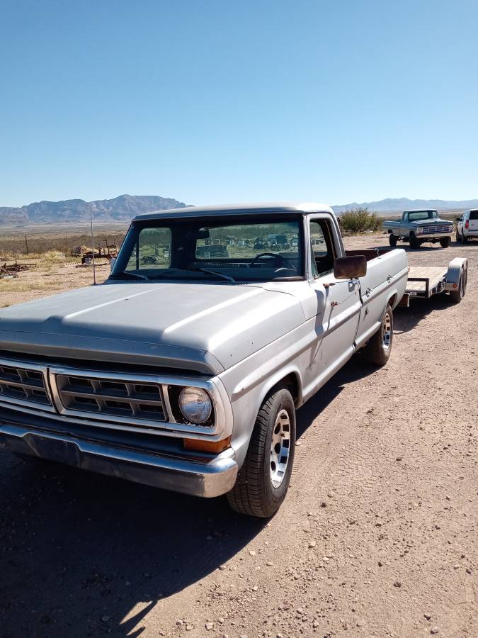 Ford-34-ton-ranger-1971-silver
