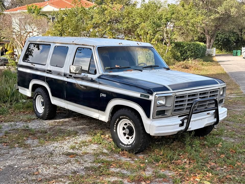 Ford-B150-1981