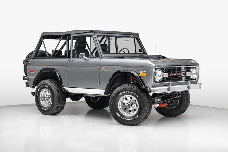 Ford-Bronco-1970-Graphite-Gray-Black