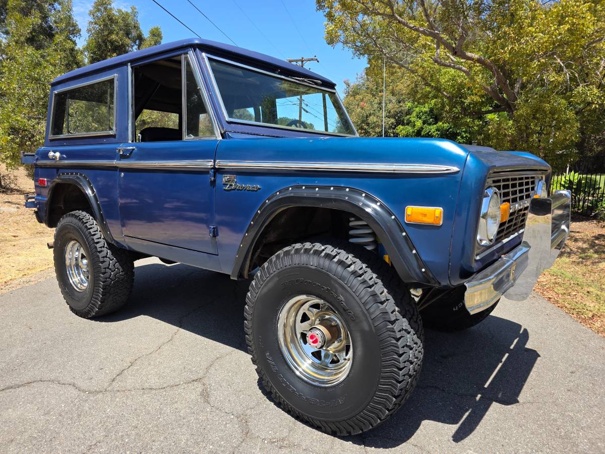 Ford-Bronco-1973-blue Ford-Bronco-1973-blue