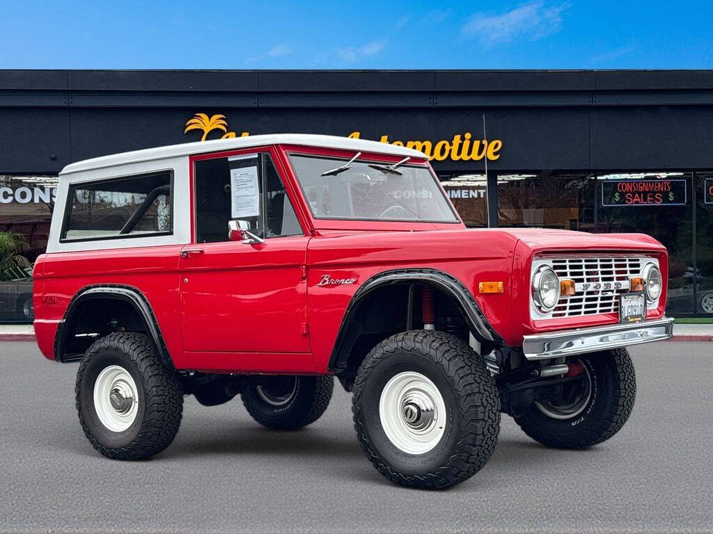 Ford-Bronco-1974-Red-Black