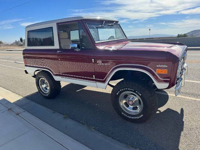 Ford-Bronco-1977