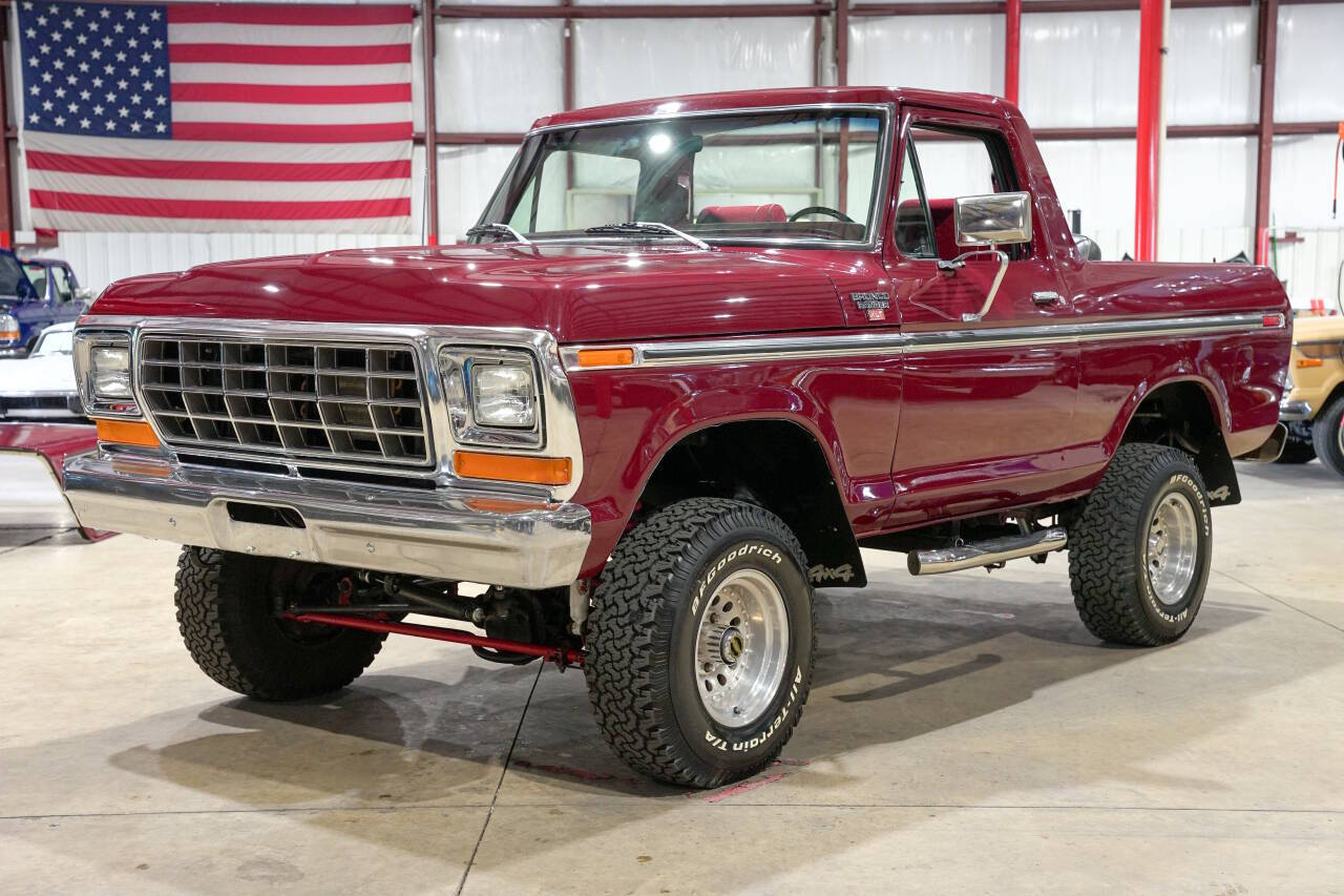 Ford-Bronco-1979-Burgundy-Red
