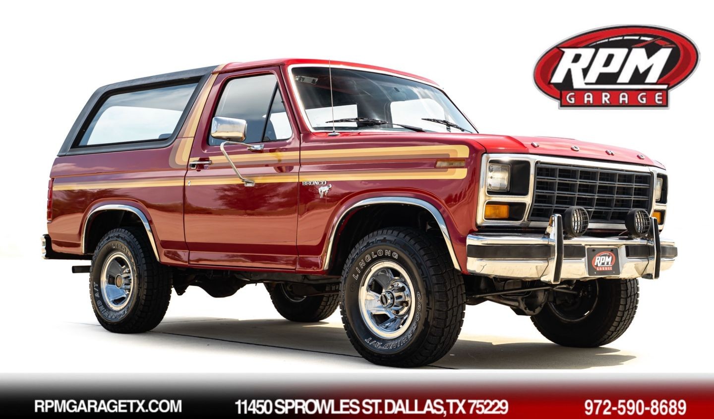 Ford-Bronco-1981-SUV-Red