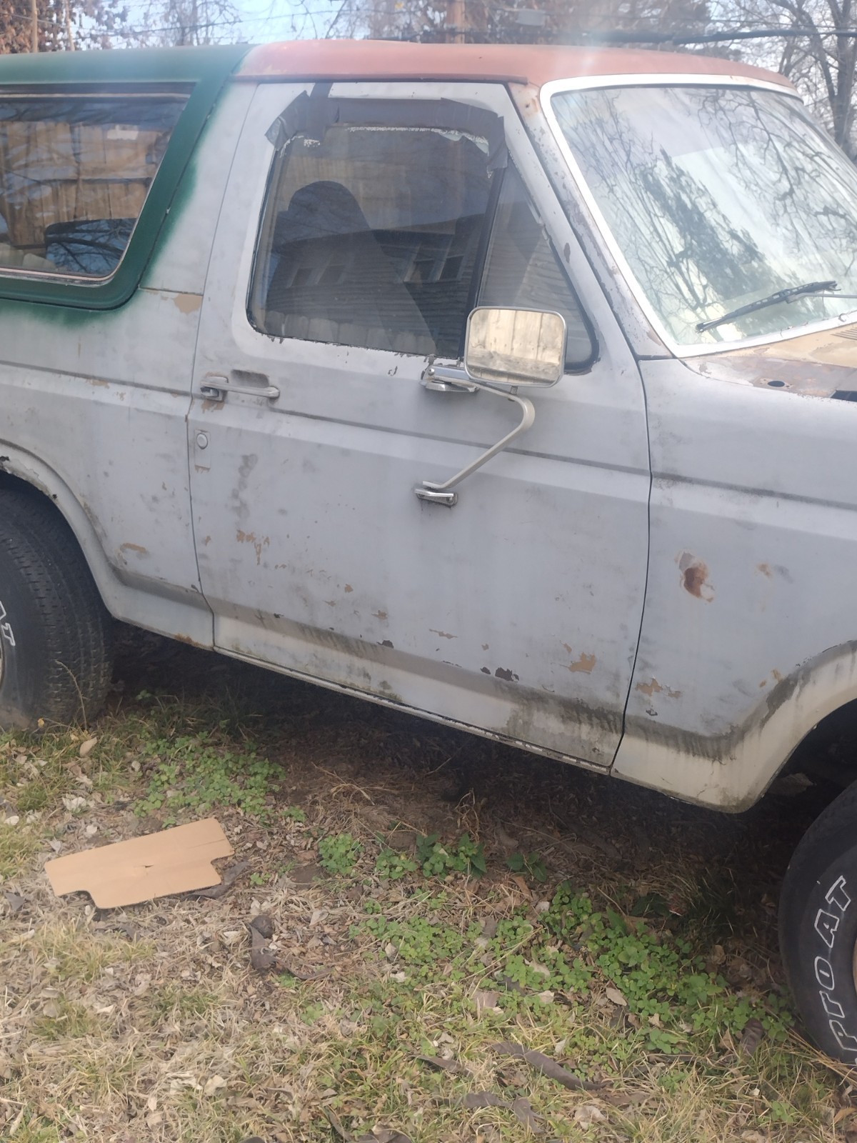 Ford-Bronco-1983-SUV-Brown