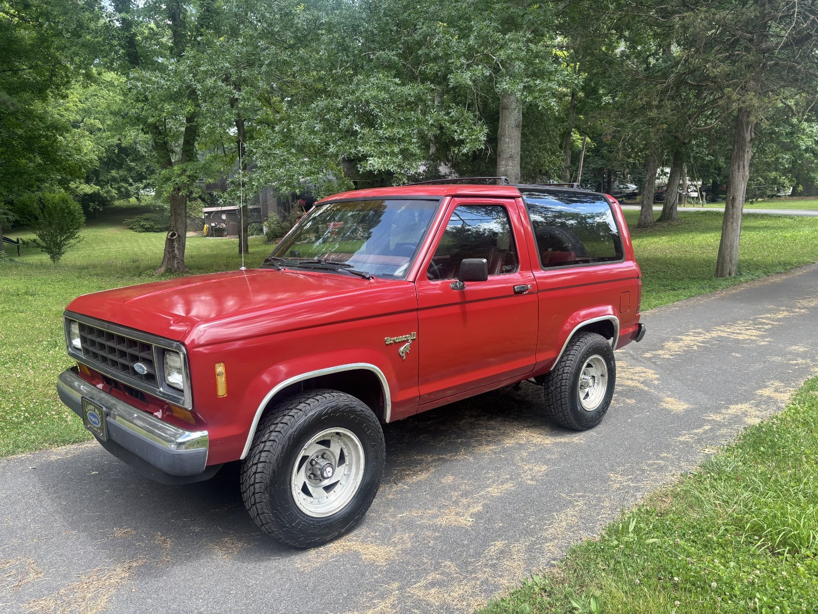Ford-Bronco-1986-Red