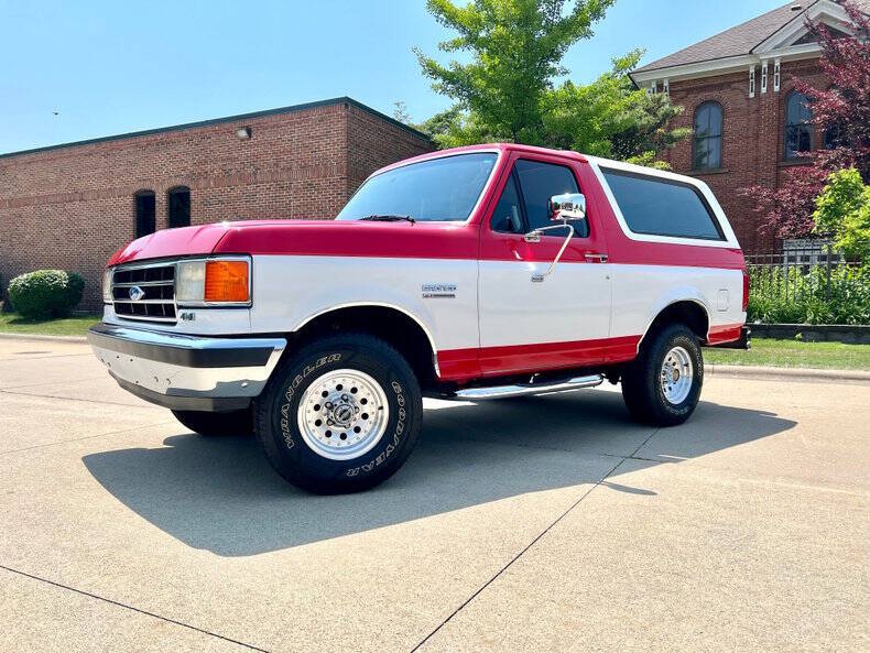 Ford-Bronco-1991-Red-W-White-Red