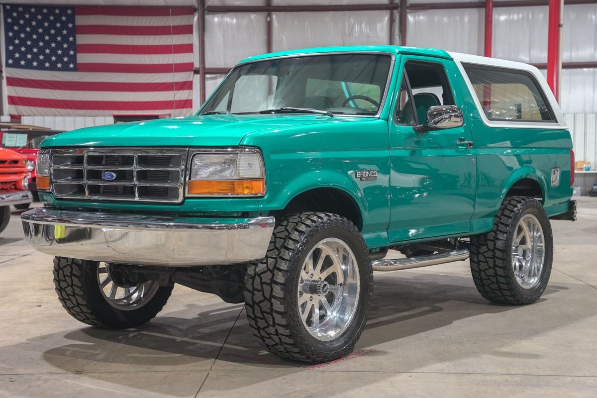 Ford-Bronco-1995-SUV-Teal-White