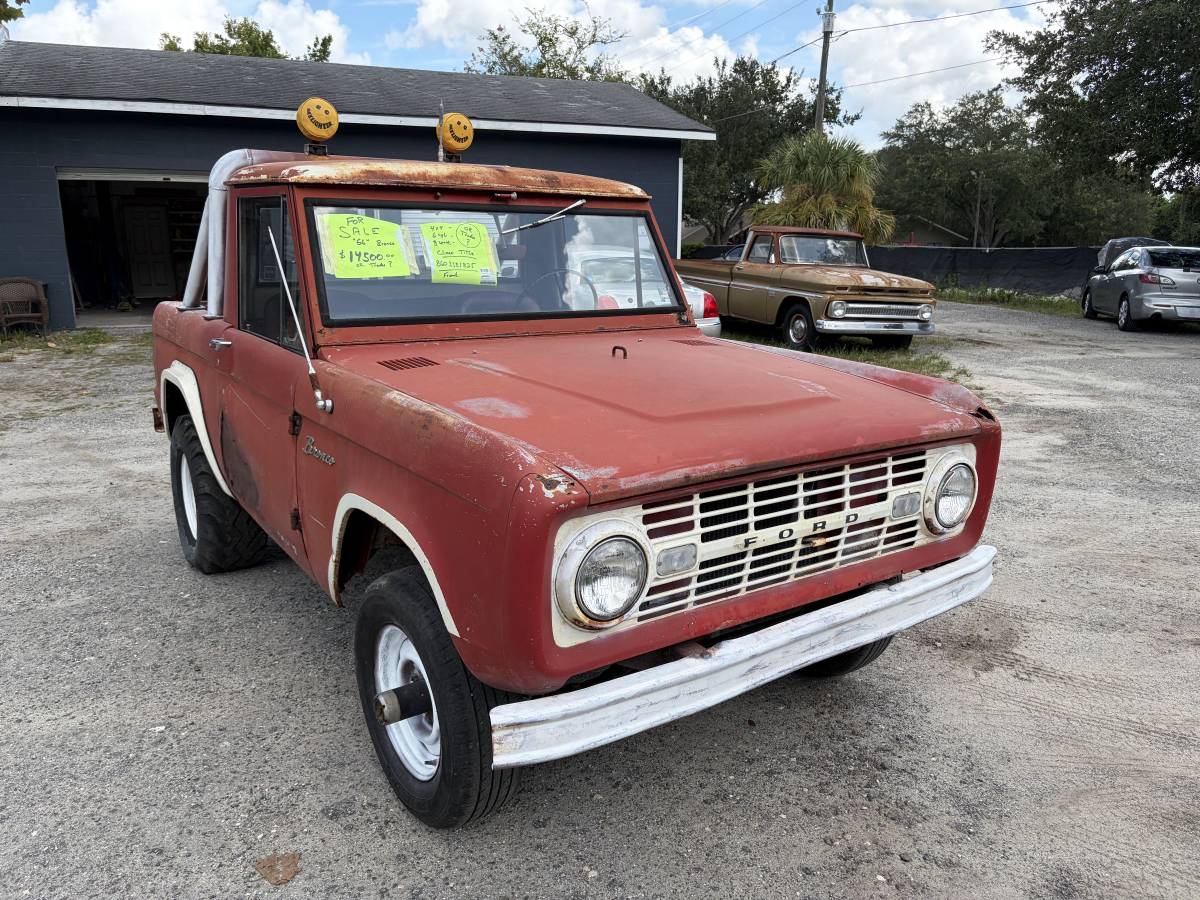 Ford-Bronco-4x4-1966-Red