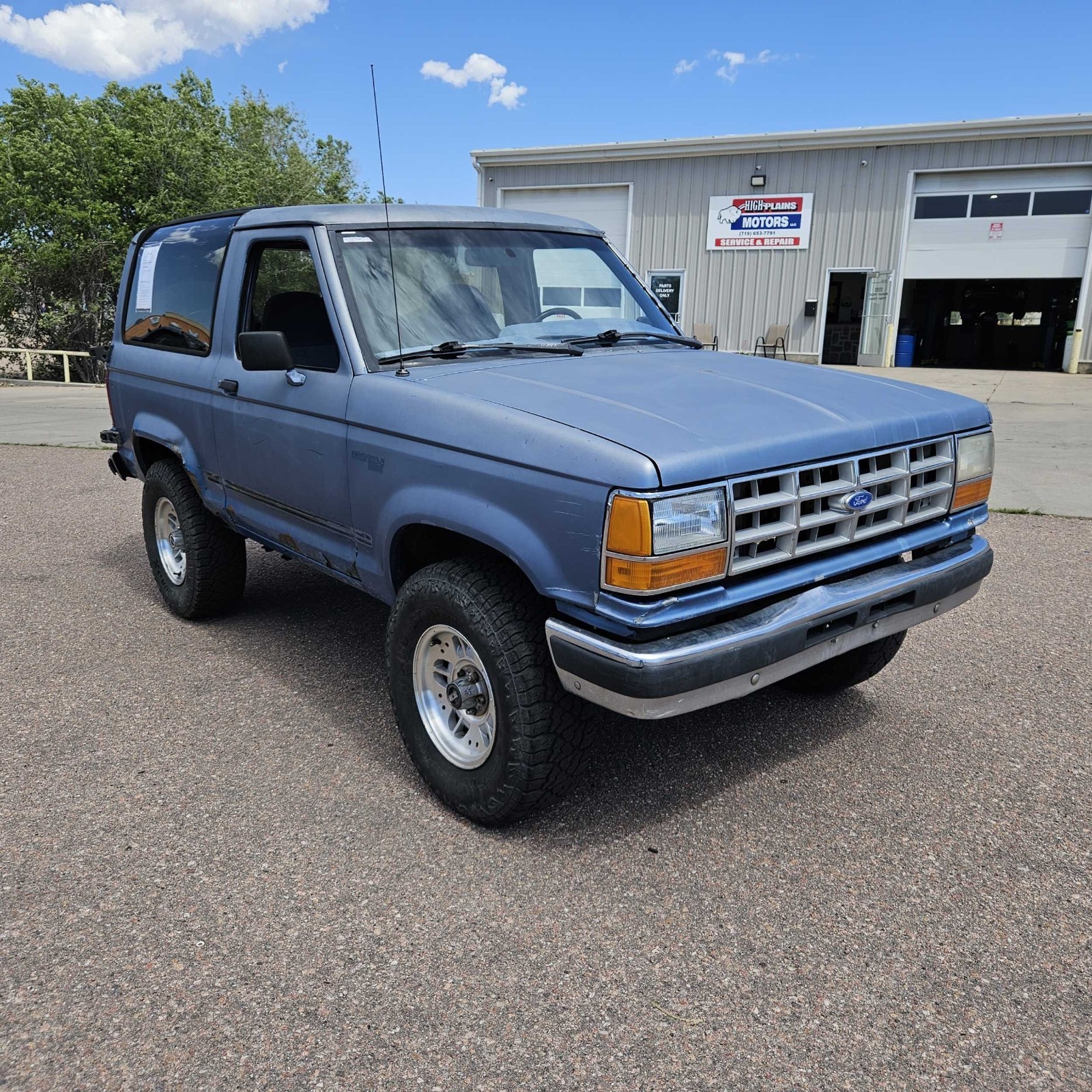 Ford-Bronco-II-1990-SUV-Blue
