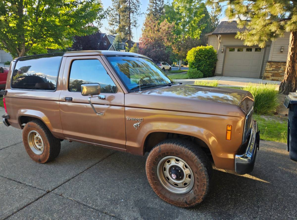 Ford-Bronco-ii-1986