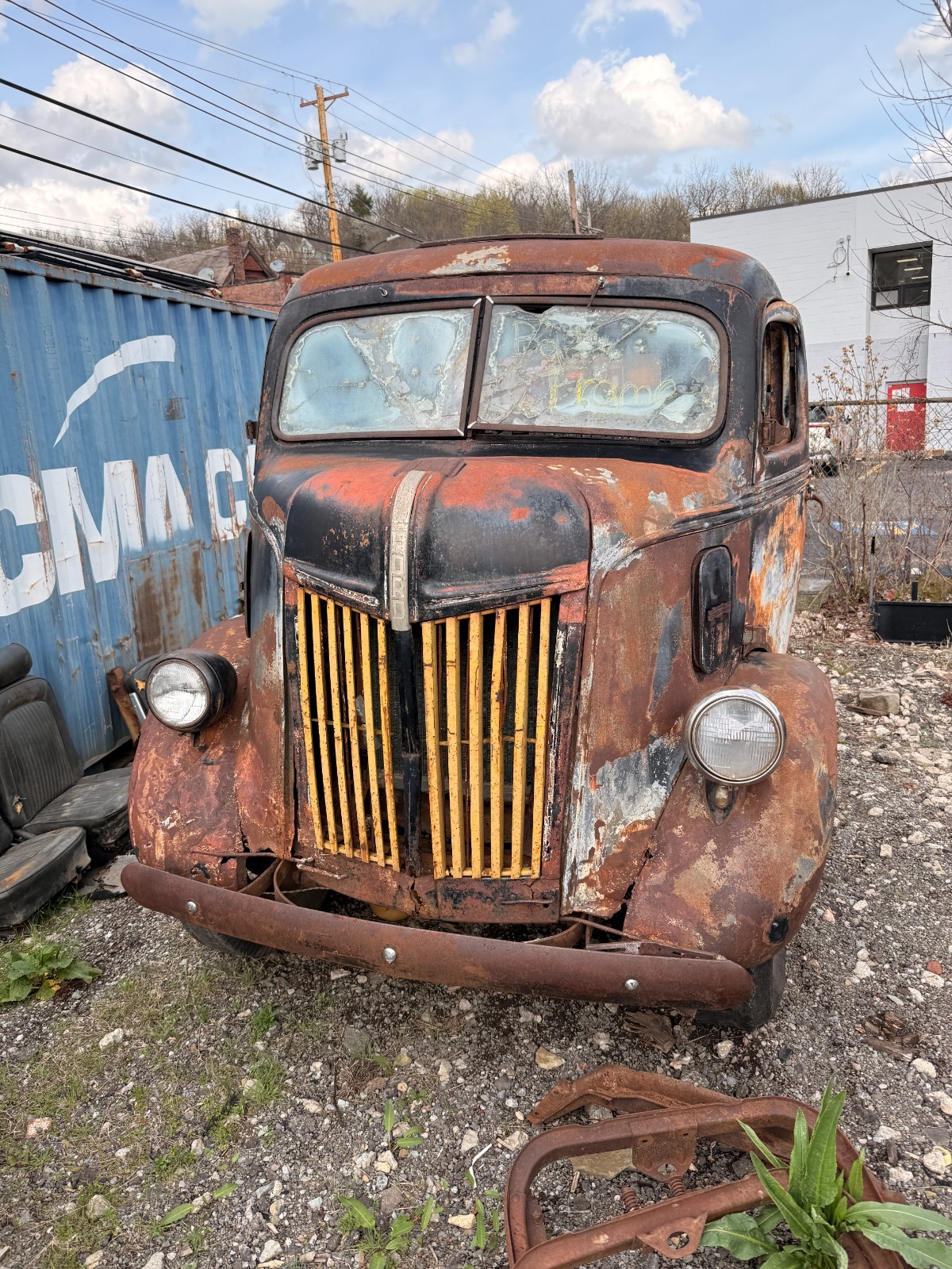 Ford-COE-CAB-OVER-SNUB-NOSE-1946-Cab-Chassis