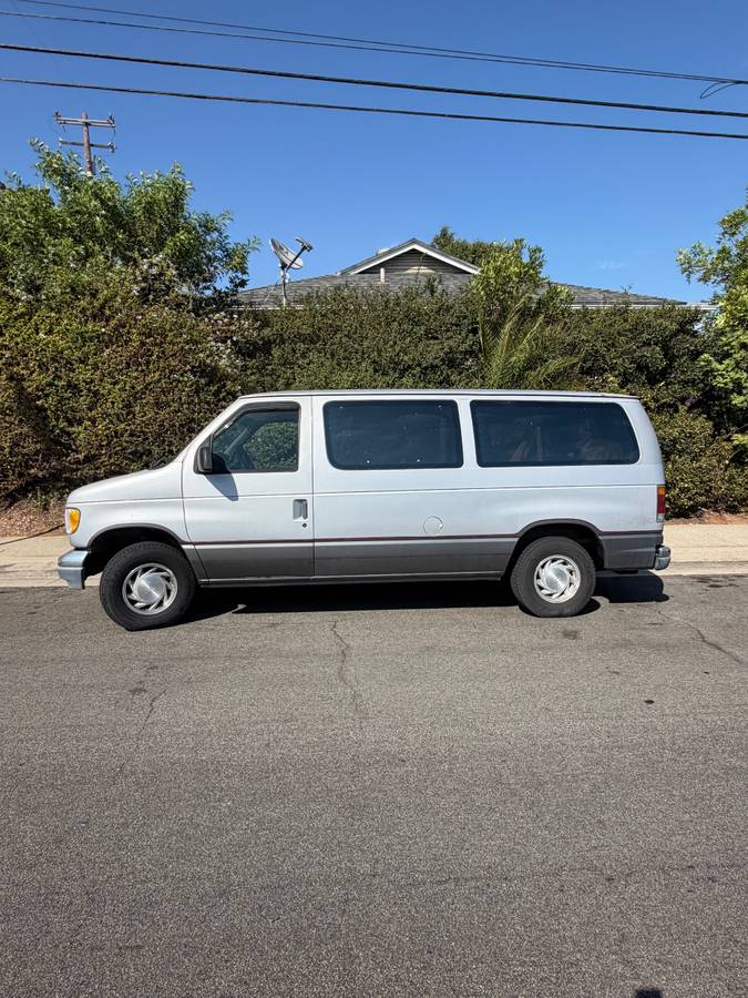 Ford-Chateau-van-1994