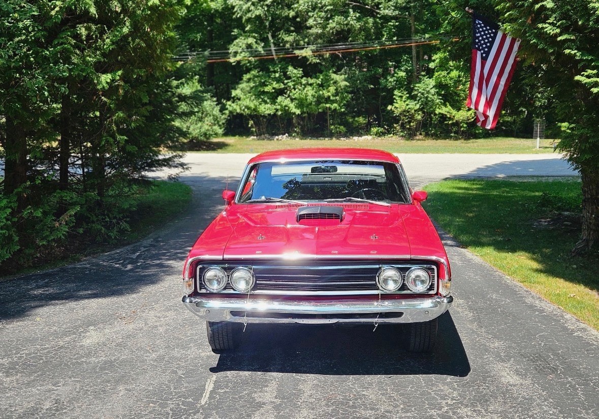 Ford-Cobra-1969-Coupe