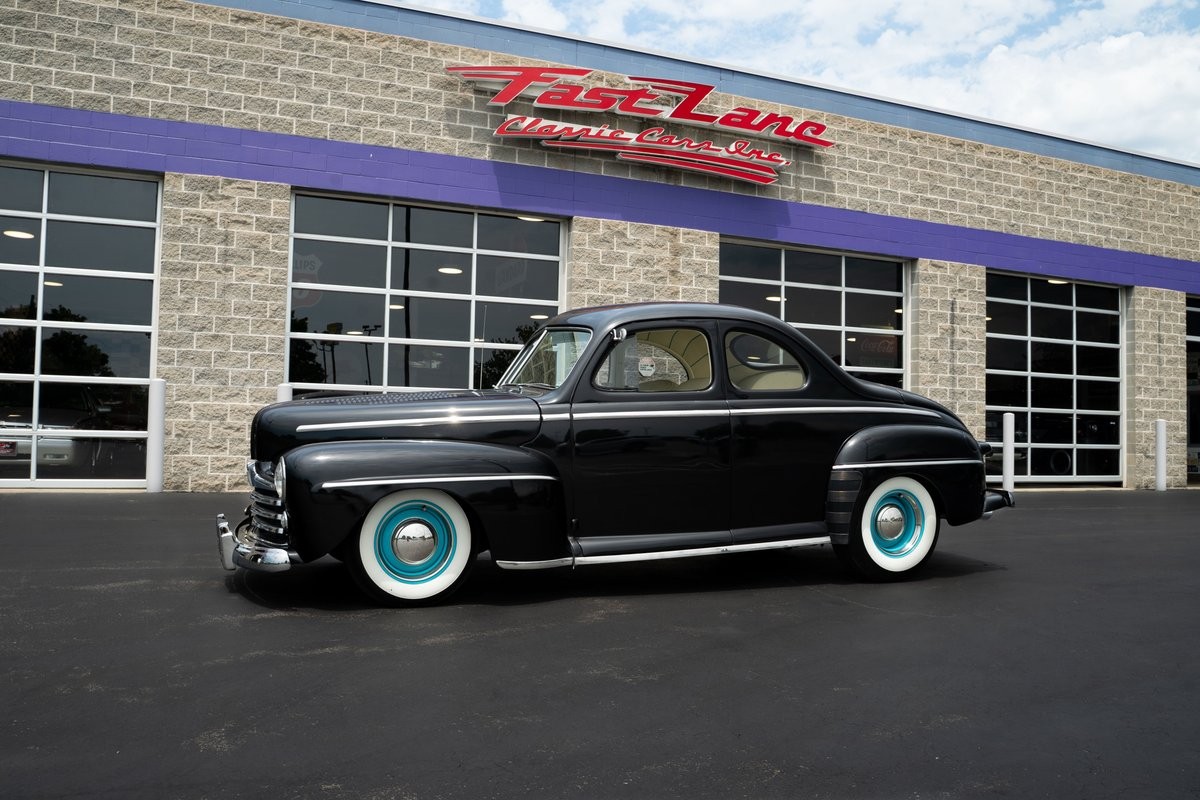 Ford-Coupe-1947-Coupe-Off-White