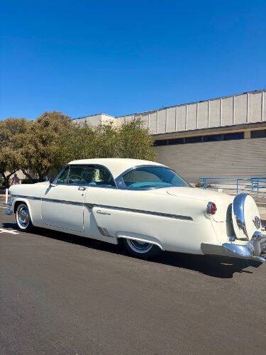 Ford-Crestline-1954-White
