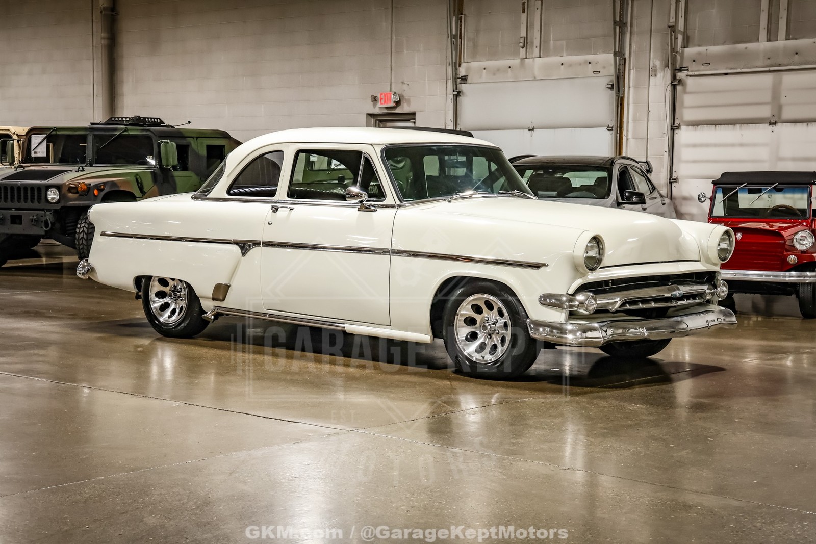 Ford Crestline Skyliner 1954