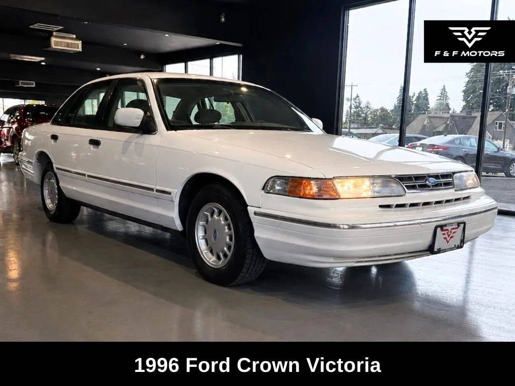 Ford-Crown-victoria-1996-custom