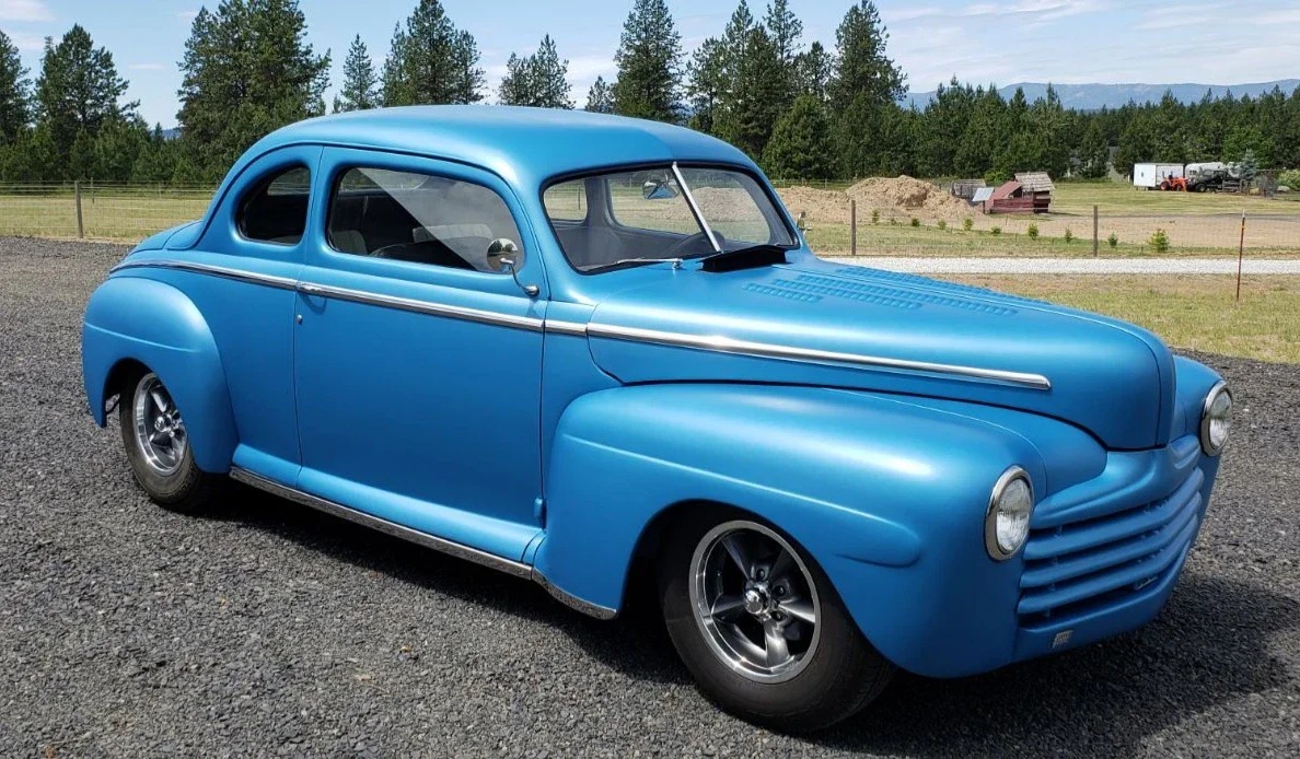 Ford-Custom-1948-Blue-Gray