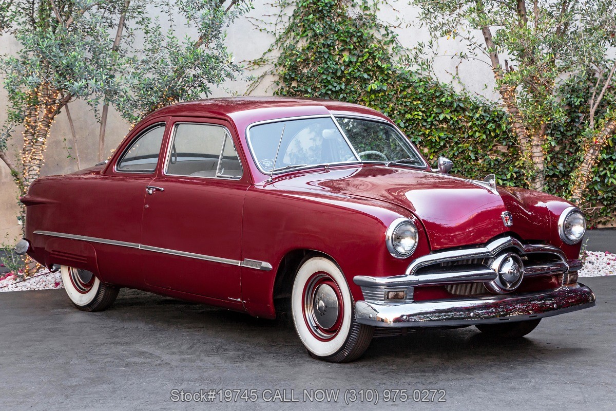Ford Custom Deluxe 1950