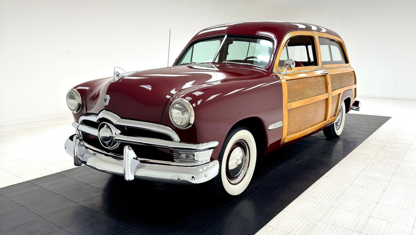 Ford Custom Deluxe 1950