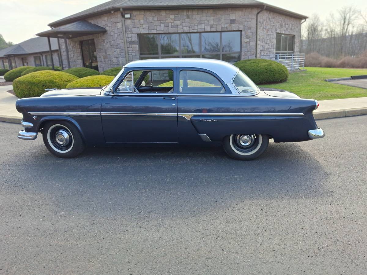 Ford-Customline-1954-blue